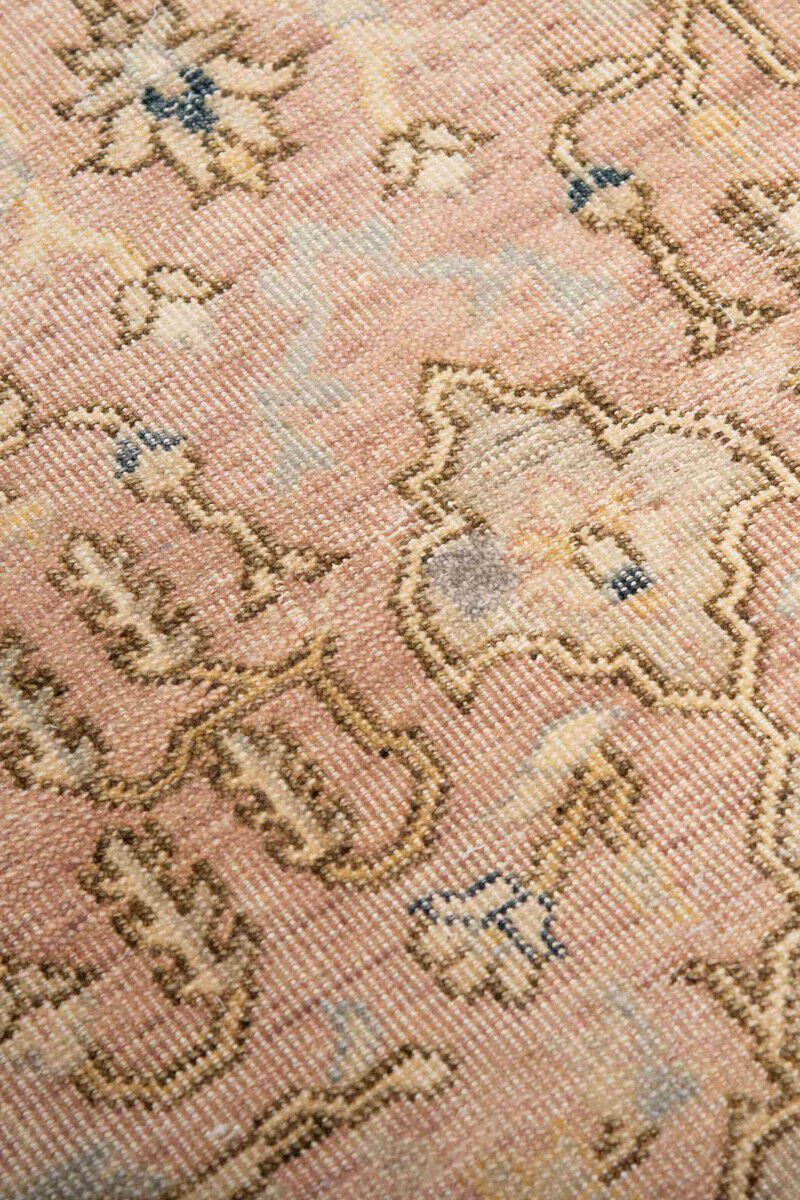 Tuscany TUS711 Dusty Rose 9' x 12' Rug image number 7